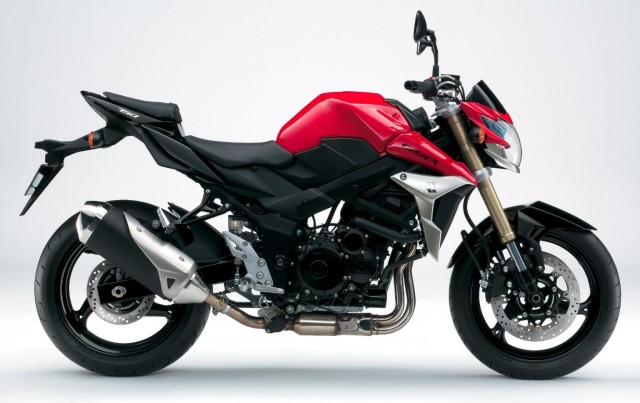 suzuki-gsr750-2012