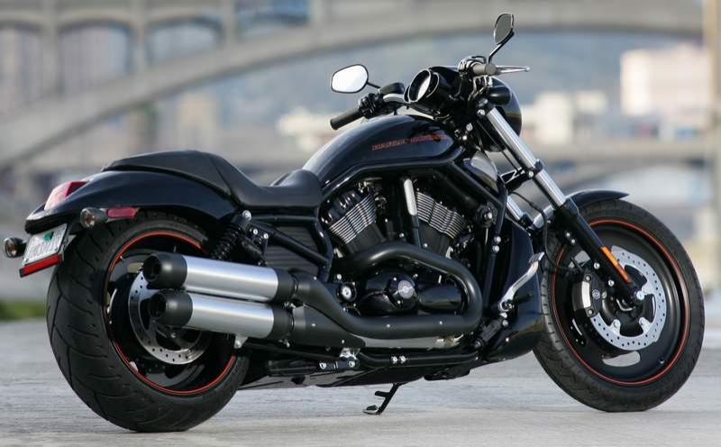 Award Winning Harley-Davidson Under The Hammer $800,000 ...
